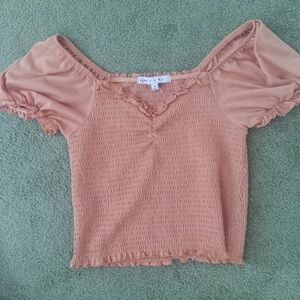 Women’s puff sleeve top